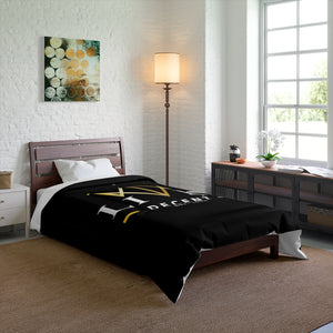 Comforter Black w/ V-Crown print